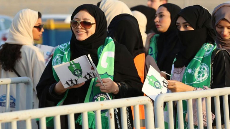 سرانجام زنان عربستان بدون اجازه مردان می توانند سفر کنند