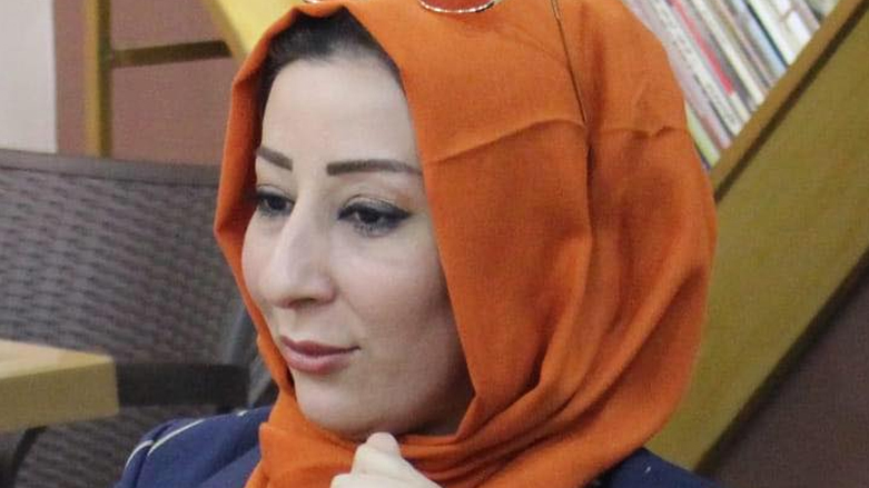 السهيل يلغي تعيين أسيل العبادي مديرةً لتربية نينوى