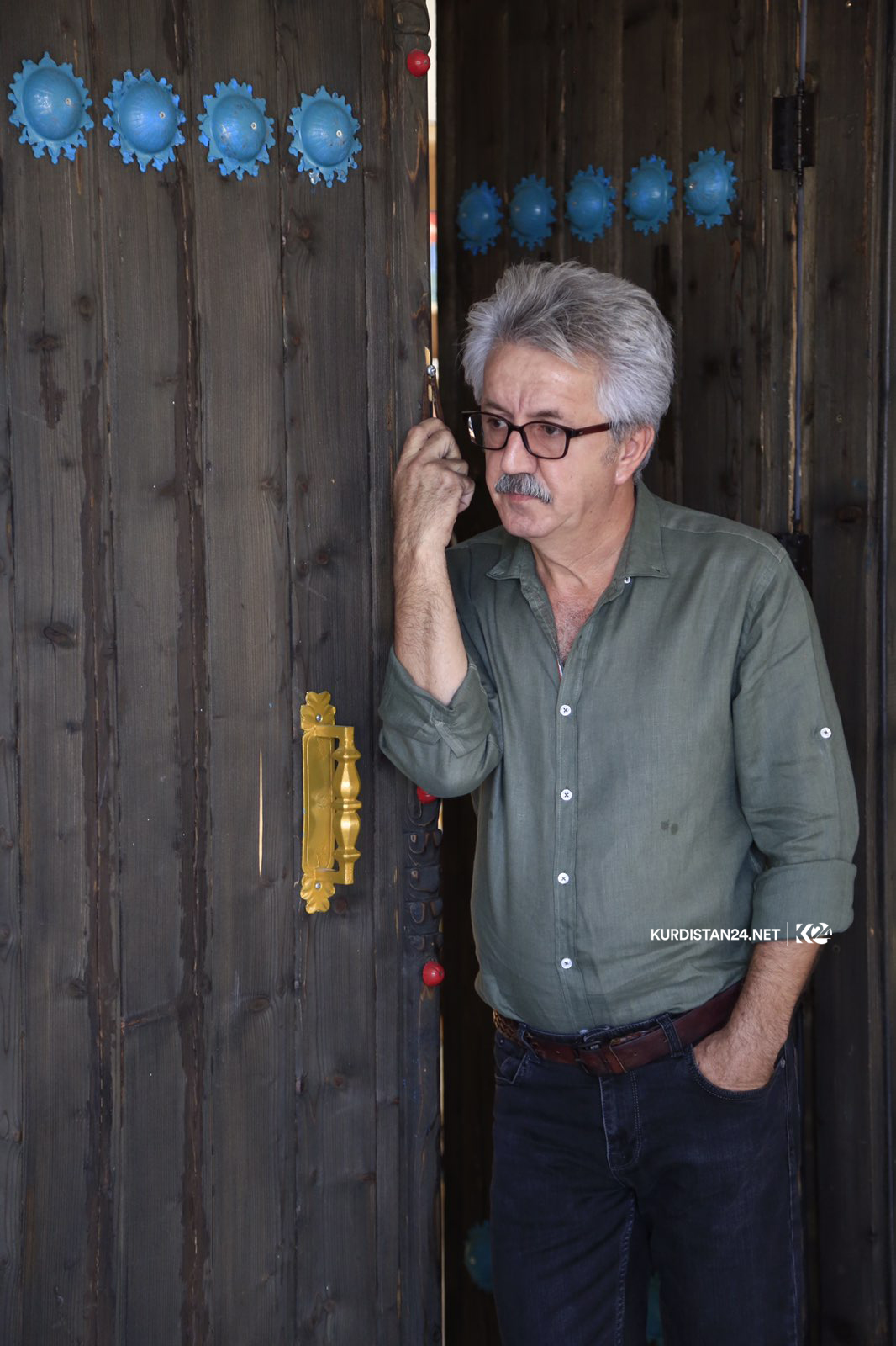 ھیوا قادر: نووسین وەک گەڕانە بە دوای کانی ئاڵتووندا