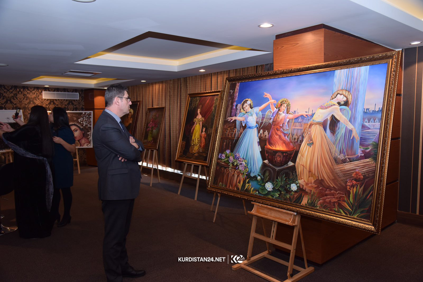 PHOTOS: Exhibition in Erbil showcases paintings of local artist  