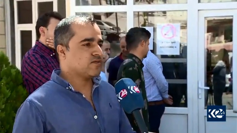 بەشێک لە فرۆشیارانی جلوبەرگی قوتابخانەکان دژی قۆرخکاریی گرد بوونەوە