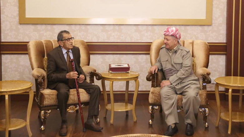 Serok Barzanî pêşwazî li hunermend Mihemed Ehmed Erbîlî kir