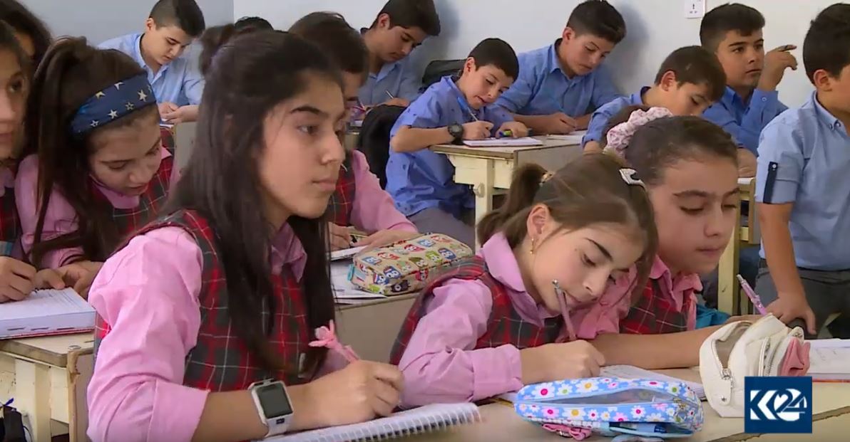 Pirsgirêka xwîndina penaberên rojava li Herêma Kurdistanê