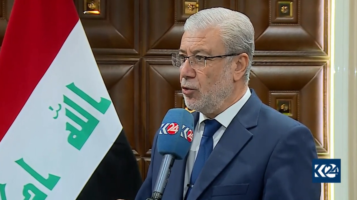 به‌شیر حه‌داد: ده‌ستووری عێراق هه‌موار ده‌كرێته‌وه‌
