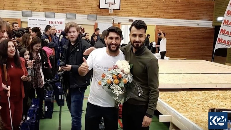 PHOTOS: Kurd in Sweden breaks Turkish record for largest baklava