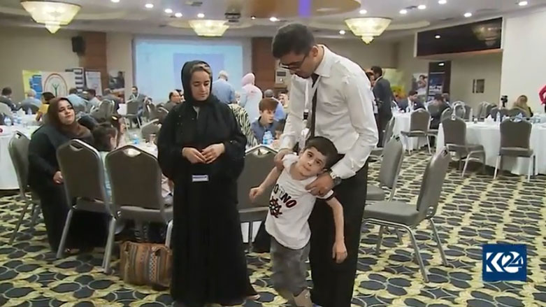 داوایه‌ك له‌و خانه‌وادانه‌ ده‌كرێت كه‌ منداڵه‌كانیان نه‌خۆشی ئیفلیجی مێشكیان هه‌یه‌