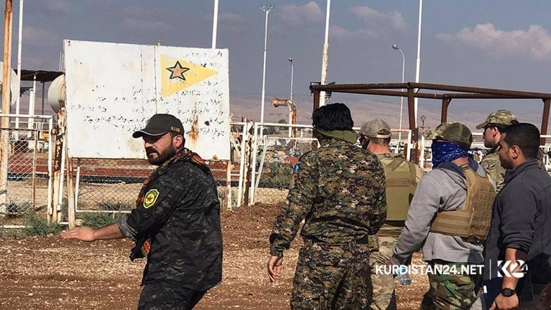 A convoy of US forces arrives near the village of Şelomê southeast of Tirbespiye (Al-Qahtaniyah), on the border with Turkey. (Photo: Kurdistan 24)