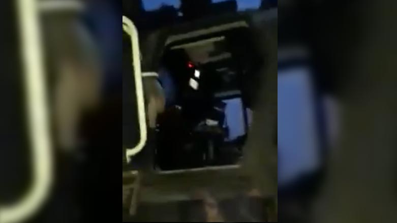 به‌ ڤیدیۆ.. سوپای توركیا ئۆتۆمبێلێكی سه‌ربازی له‌ ته‌لته‌مر جێده‌هێڵێ