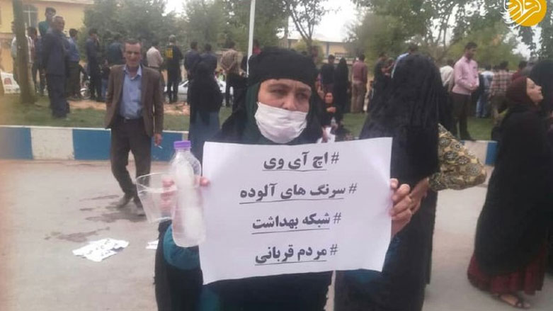 به آتش کشیدن دفتر امام جمعه و ساختمان بهداشت در لردگان