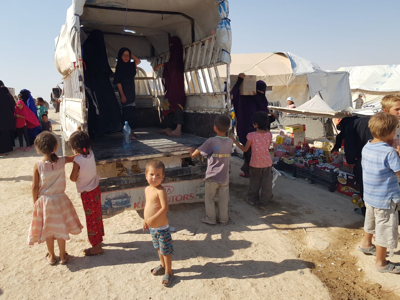 A child stares on at al-Hol Camp in Syria, July 9, 2019. (Photo: Kurdistan 24/Wladimir van Wilgenburg)