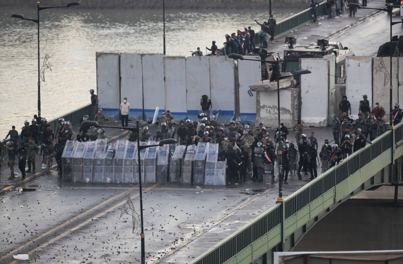 هذه احدث اضطرابات تشهدها البلاد بعدما قتل نحو 150 في احتجاجات انطلقت مطلع الشهر الجاري – صورة لـAP