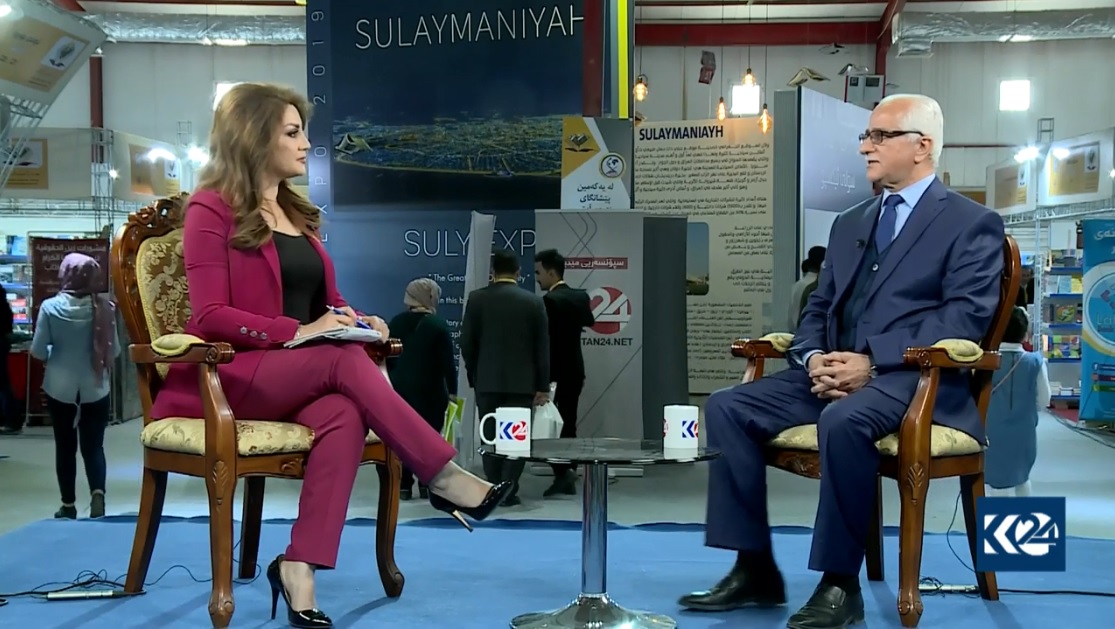 محه‌مه‌د ره‌ئوف، گوڵباخ به‌هرامی له‌ پیشانگه‌ی نێوده‌وڵه‌تی كتێب له‌ سلێمانی، 23ی تشرینی دووه‌می 2019 