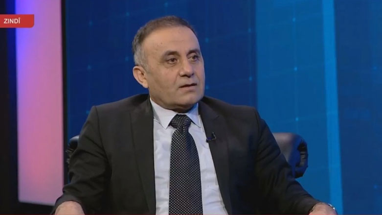 Mustefa Şefîq: Her dema Tirkiye ji Kurd dûr bûye, ketiye tengaviyê