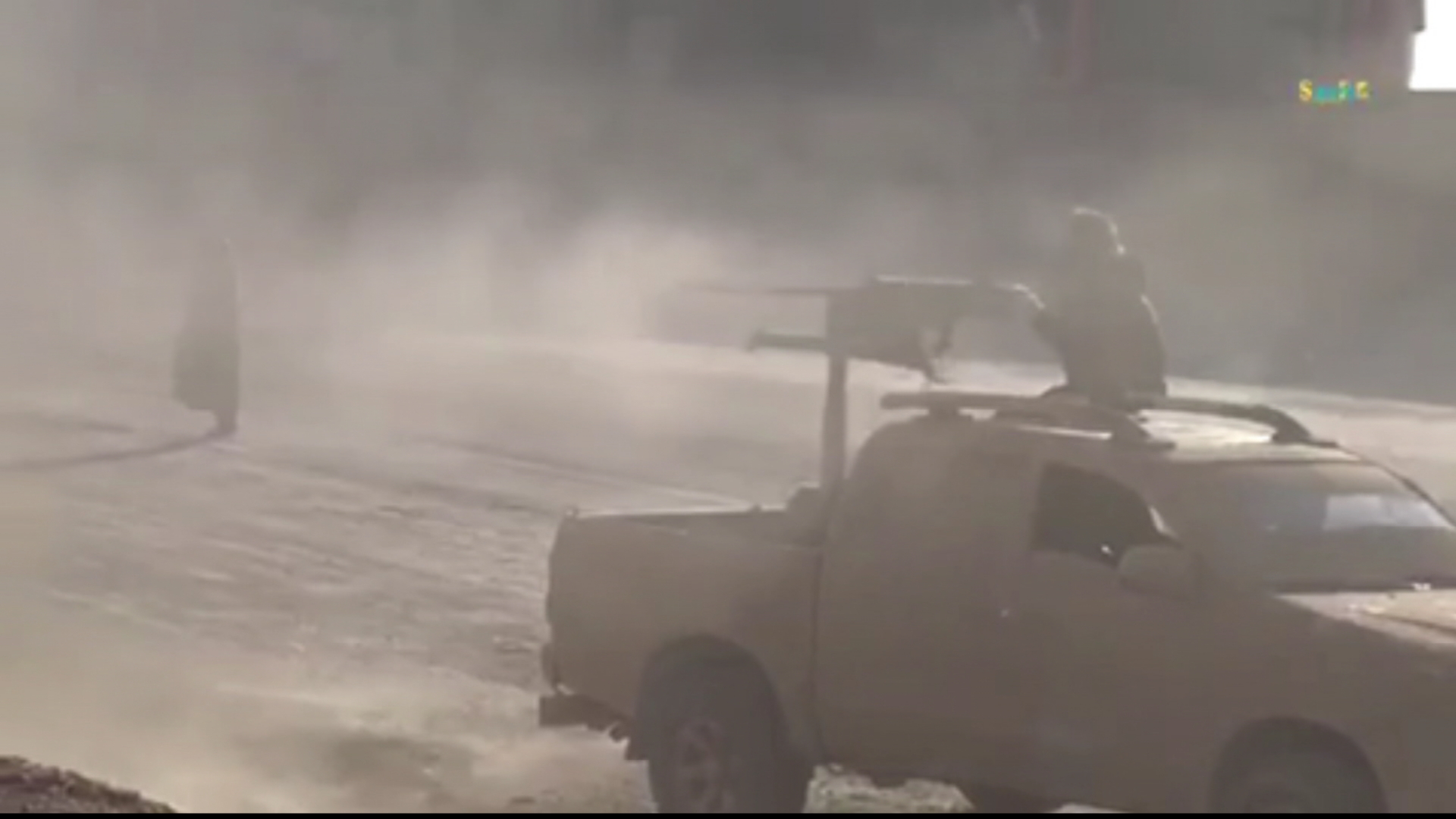 Şer di navbera HSD û çekdarên ser bi Tirkiya ve li gundewarê Tel Temir û Eyîn Îsayê berdewam e