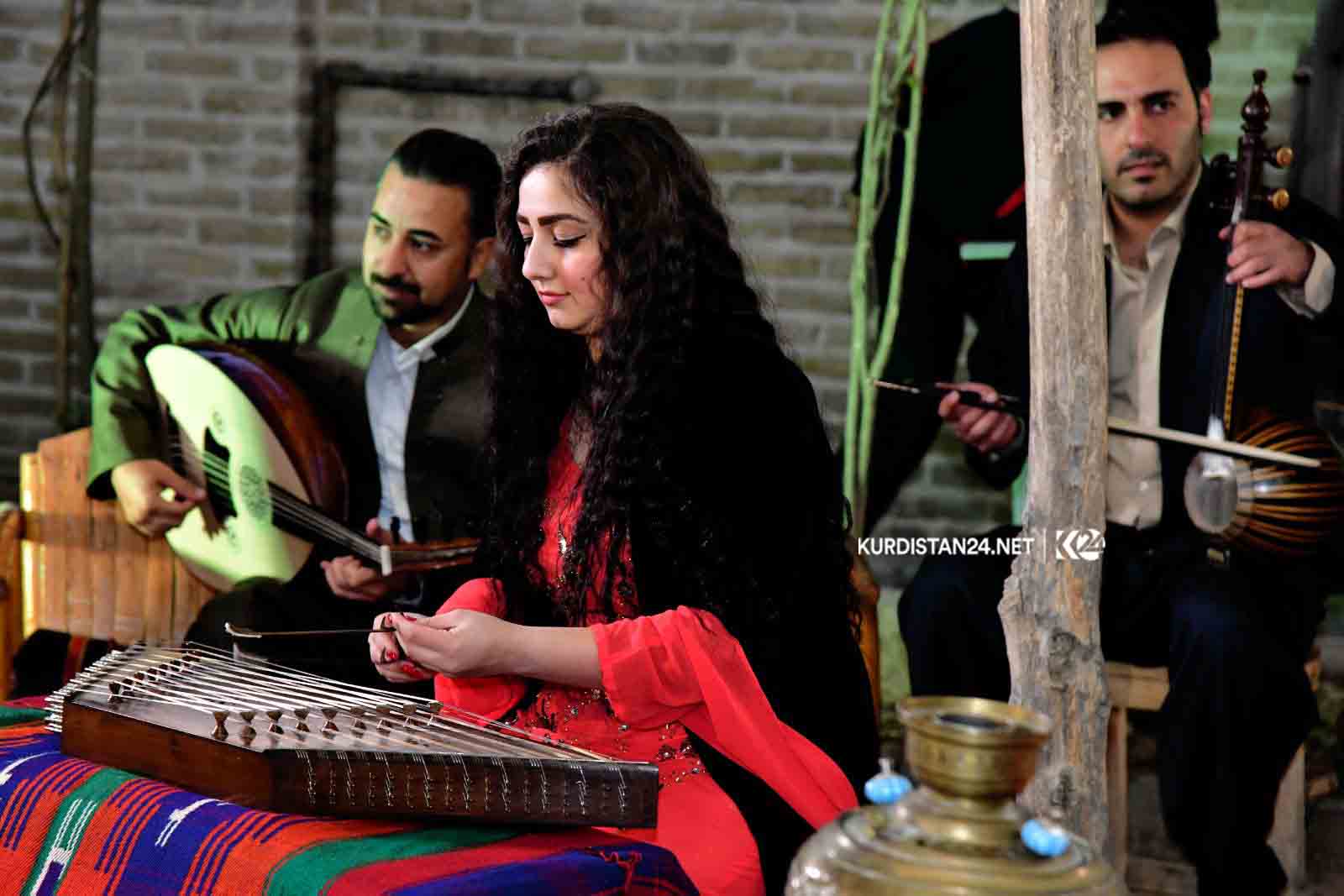 مەحموود محەمەد و خیامی كوڕی كلیپی (خڕێ گیان) بڵاودەكەنەوە