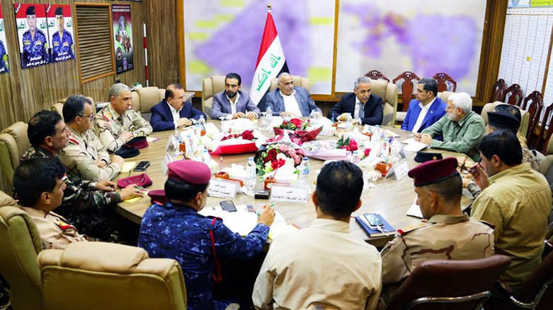 عبد المهدي يبحث "حفظ النظام" مع كبار قادة الأمن