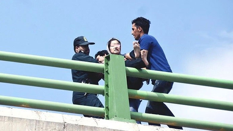 از هر 4  دانشجوی ایرانی, 1 دانشجو به فکر خودکشی است