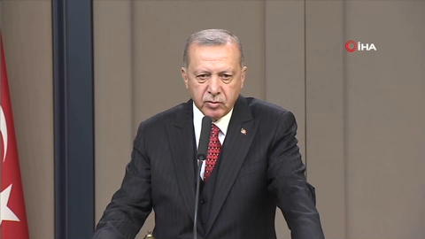 Erdogan: Nekarîn YPG derxînin û Tiramp qebûl nekir bi dahata petrola Sûriyê devera aram ava bikîn 