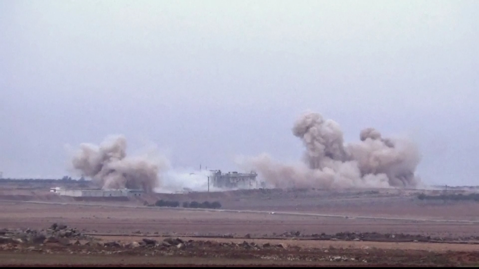 5 serbazên Sûriyê û 22 çekdarên opozisyonê li şerên gundewarê Idlibê hatin kuştin