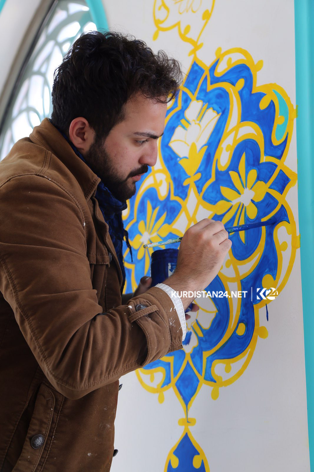 ھونەرمەندێک ھونەری ھەزار ساڵ پێش ئێستا زیندوو دەکاتەوە
