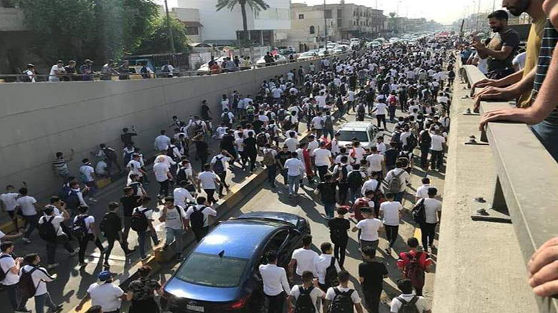 Îraq.. bi hezaran xwîndkar berê xwe didin qada xwenîşandanan