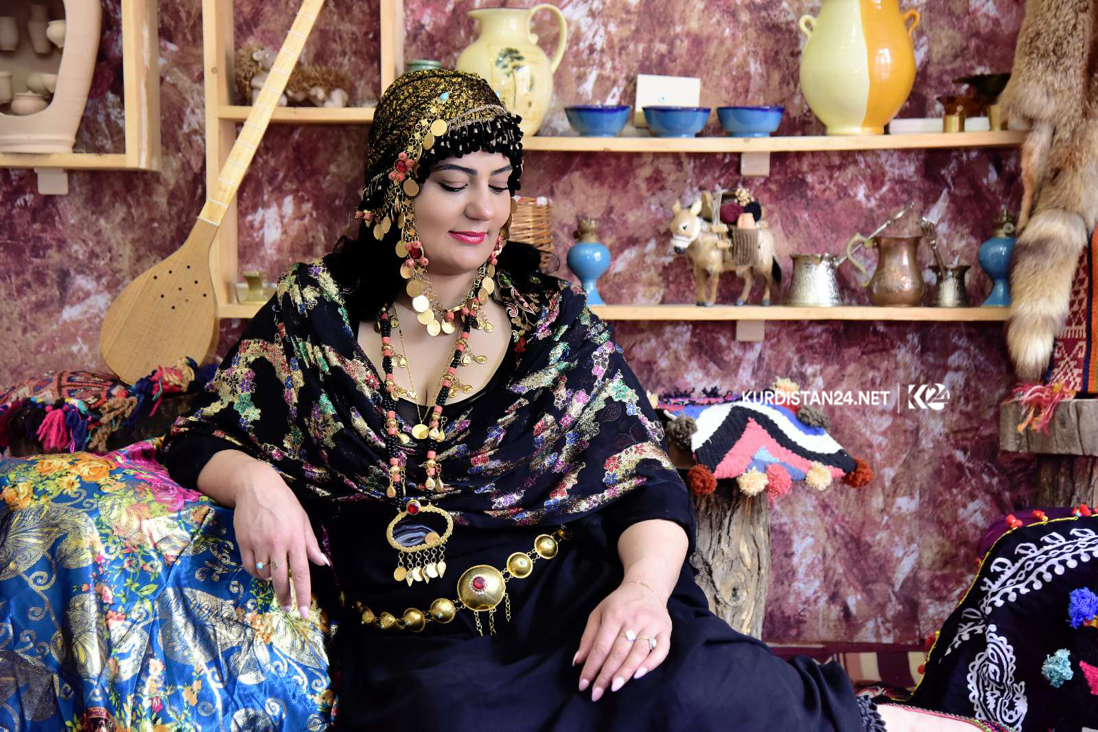 شێوەكارێك ژیانی راستەقینەی ژنانی كورد نیشانی جیھان دەدات