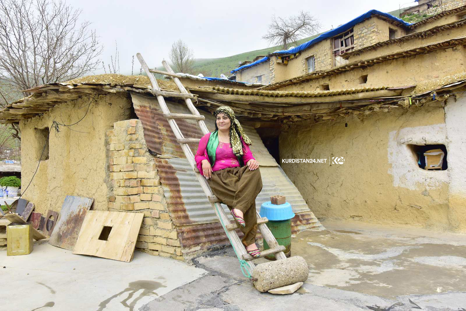 شێوەكارێك ژیانی راستەقینەی ژنانی كورد نیشانی جیھان دەدات