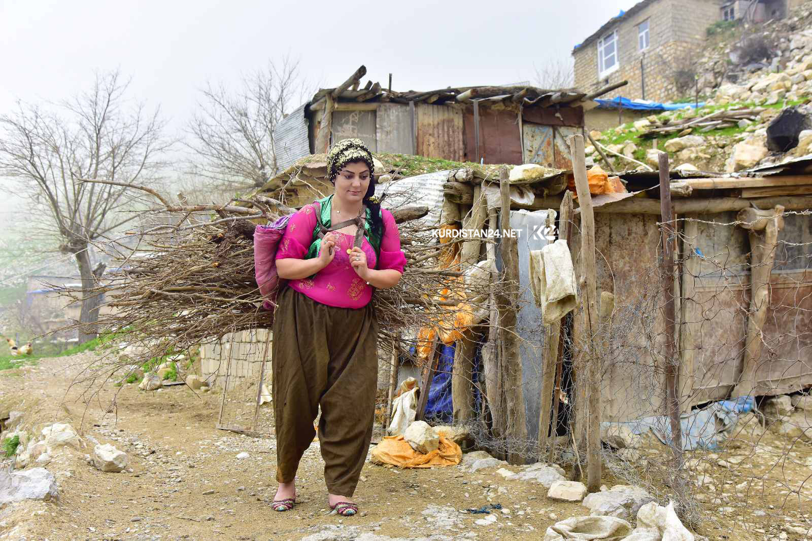 شێوەكارێك ژیانی راستەقینەی ژنانی كورد نیشانی جیھان دەدات