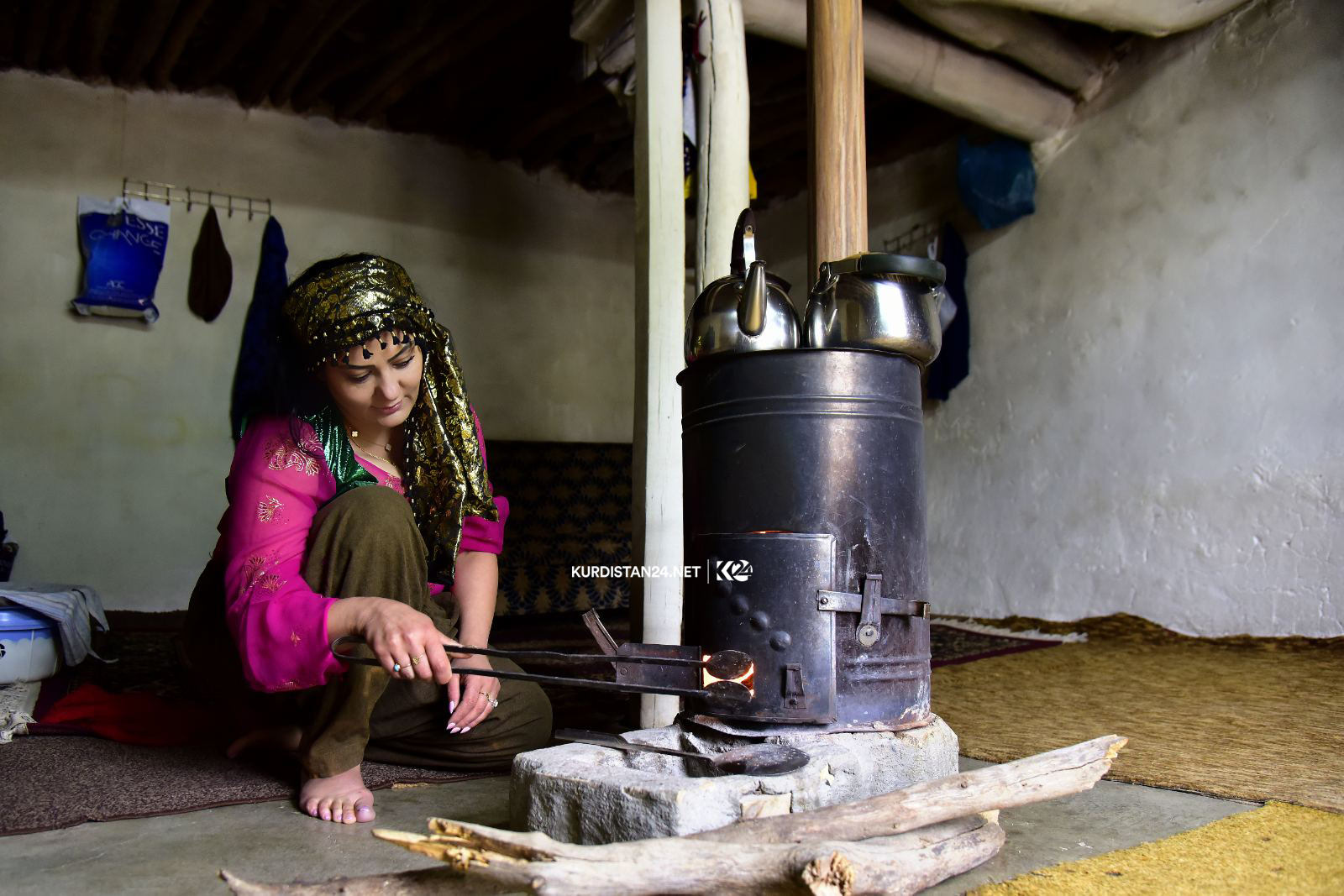 شێوەكارێك ژیانی راستەقینەی ژنانی كورد نیشانی جیھان دەدات