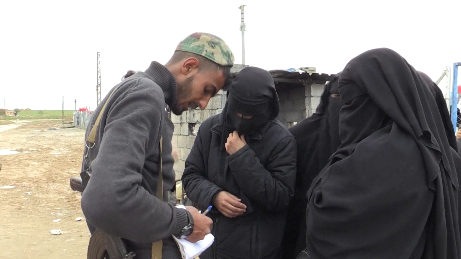 48 Malbat ji kampa Holê hatin derxistin 