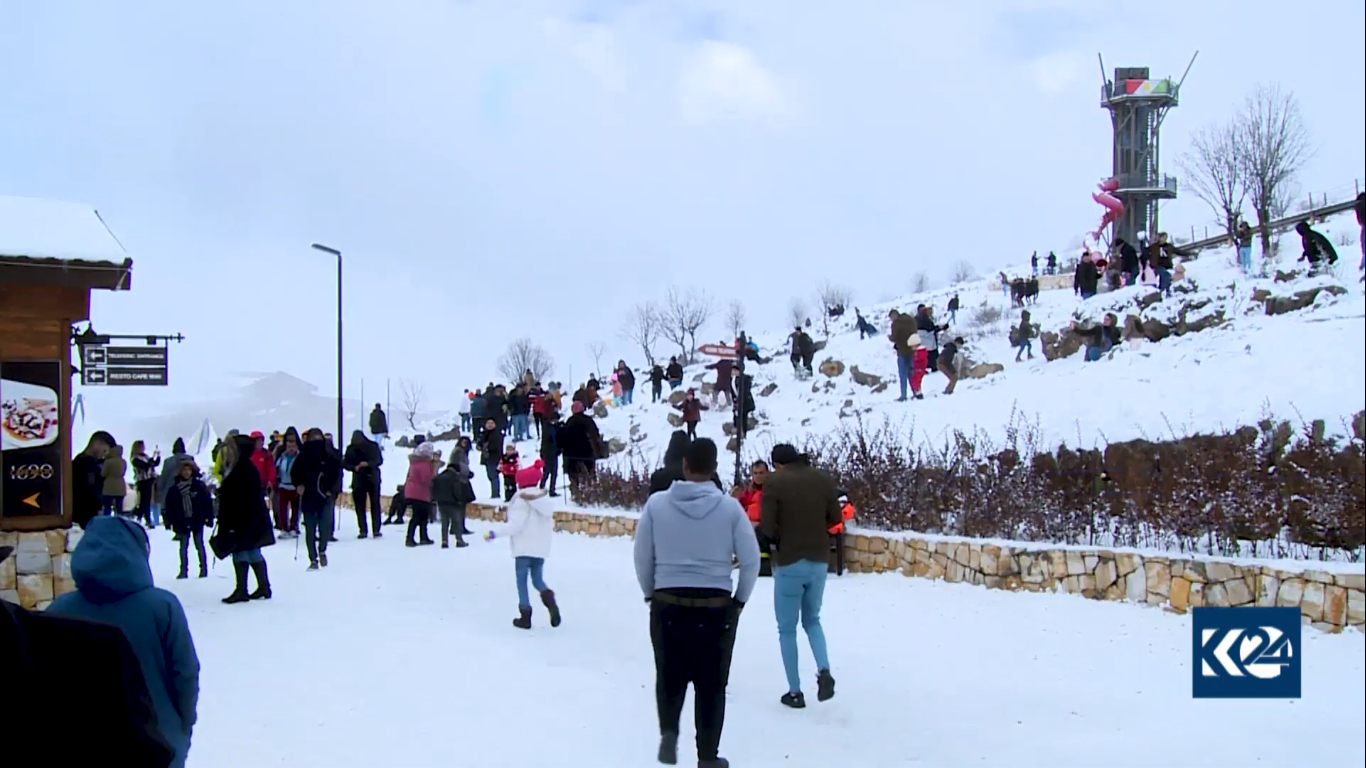 PHOTOS: Tourists rush to Kurdistan's Korek Mountain, as snow covers it white 