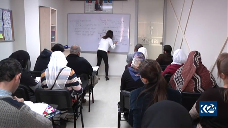 Şaredariya Stenbolê cara yekem dest bi fêrkirina zimanê Kurdî dike