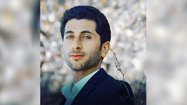 ئه‌و مامۆستایه‌ی به‌ هه‌ڵه‌ ده‌ستگیركرابوو ئازاد ده‌كرێت