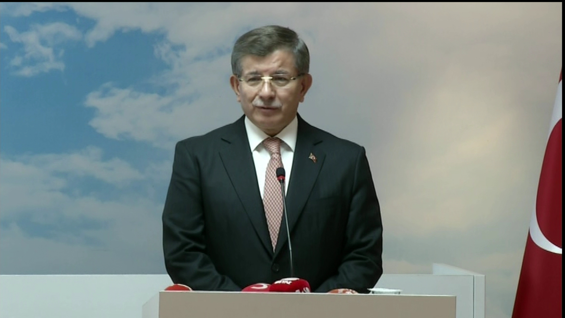 Dawudoglu: Girtina Selahaddîn Demirtaş rast nîye û pêwist e were azadkirin