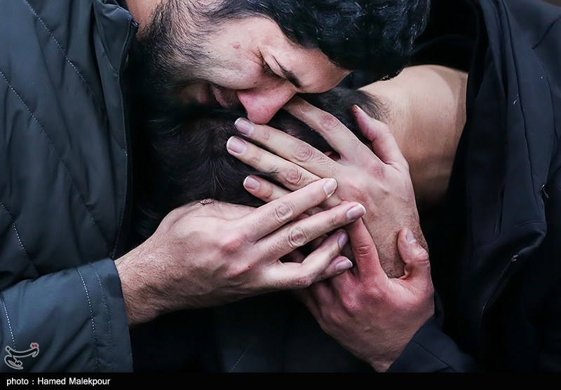 محه‌مه‌د ره‌زا كوڕی قاسم سوله‌یمانی و كوڕی ئه‌حمه‌د كازمی فه‌رمانده‌ی پاسداران كه‌ له‌ رۆژهه‌ڵاتی كوردستان كوژرا