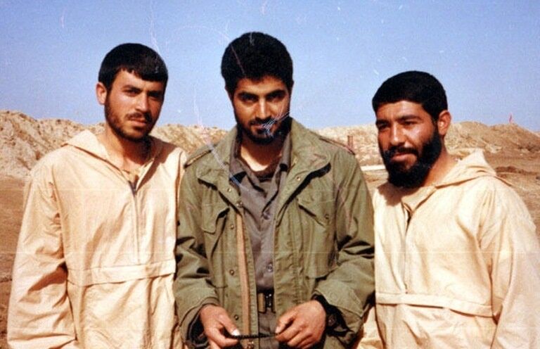 چه‌ند وێنه‌یه‌كی ده‌گمه‌نی قاسم سوله‌یمانی بڵاوده‌كرێنه‌وه‌