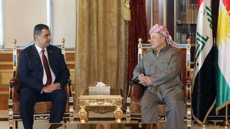 Masoud Barzani (right), leader of the Kurdistan Democratic Party (KDP), during a meeting with Iraqi Defense Minister Najah al-Shammari, Jan. 25, 2020. (Photo: KDP)