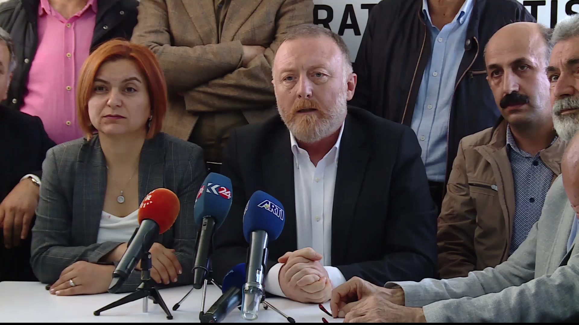 Temelî: Bac a xelik dide hikûmetê, bo enîyên şer diçe