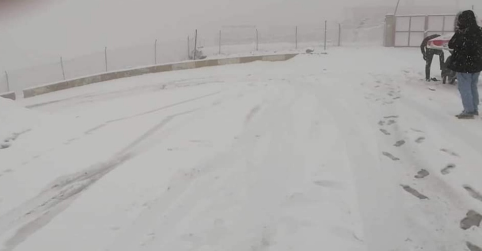 بالصور | الثلوج تشل حركة المواصلات في مناطق بإقليم كوردستان