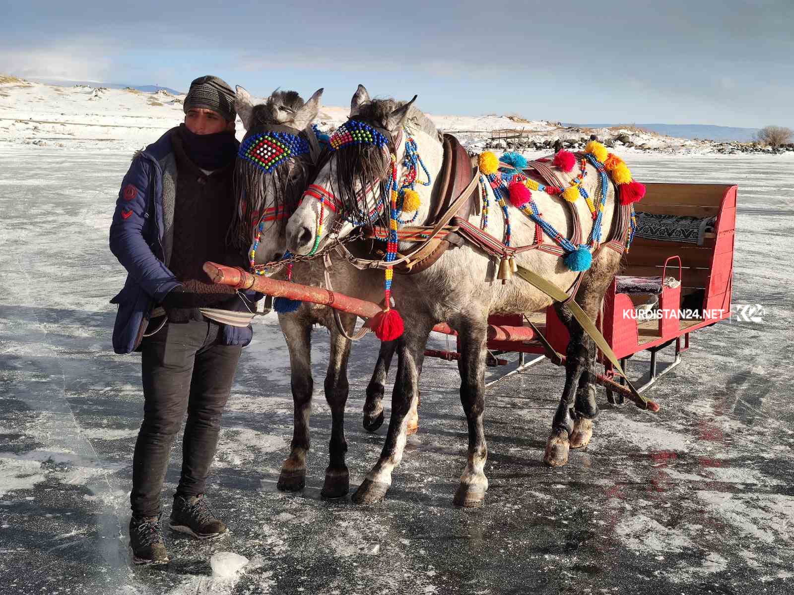 دەریاچەیەكی بەستوو لە ئەردەھان