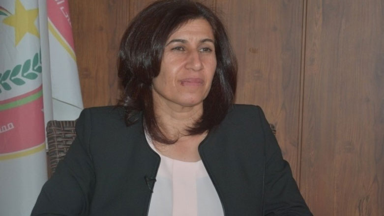 Hediye Yûsif mercên HSDê bo beşdariya di şerê Idlibê de aşkere dike 