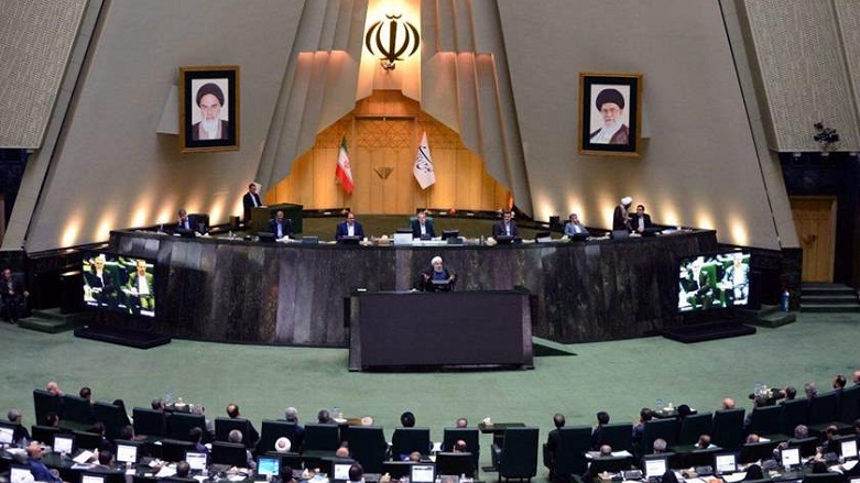 پەرلەمانی ئێران تەواوی بەرپرس و کارمەندانی پێنتاگۆنی خستە لیستی تیرۆرەوە