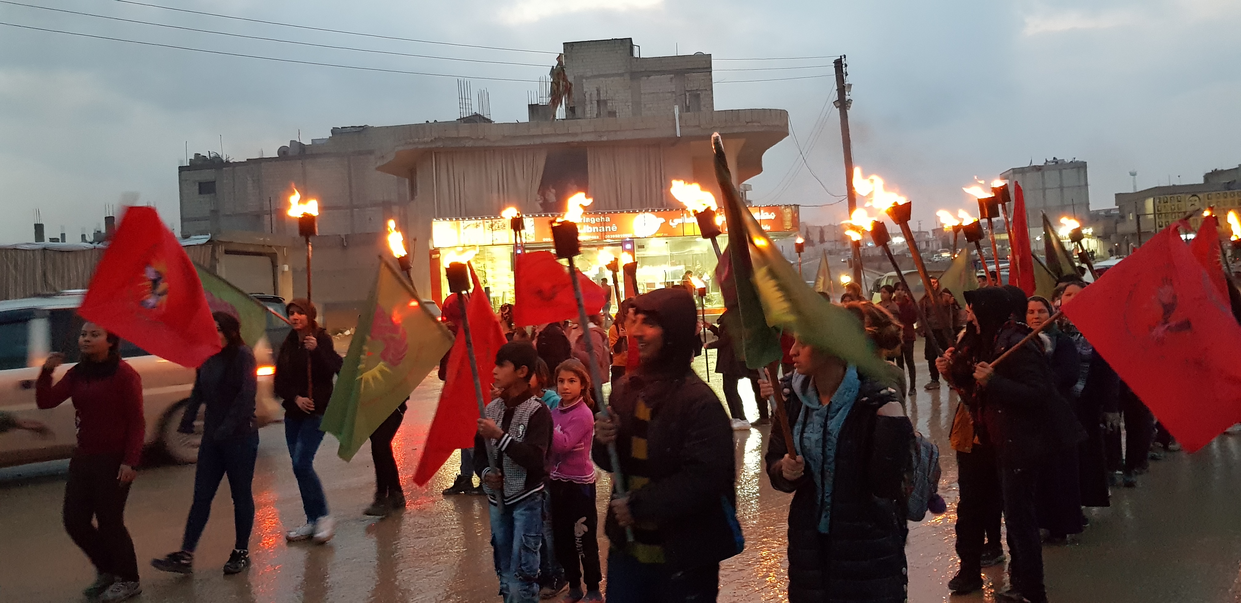 People protest in Kobani. (Photo: Kurdistan 24/Wladimir van Wilgenburg)