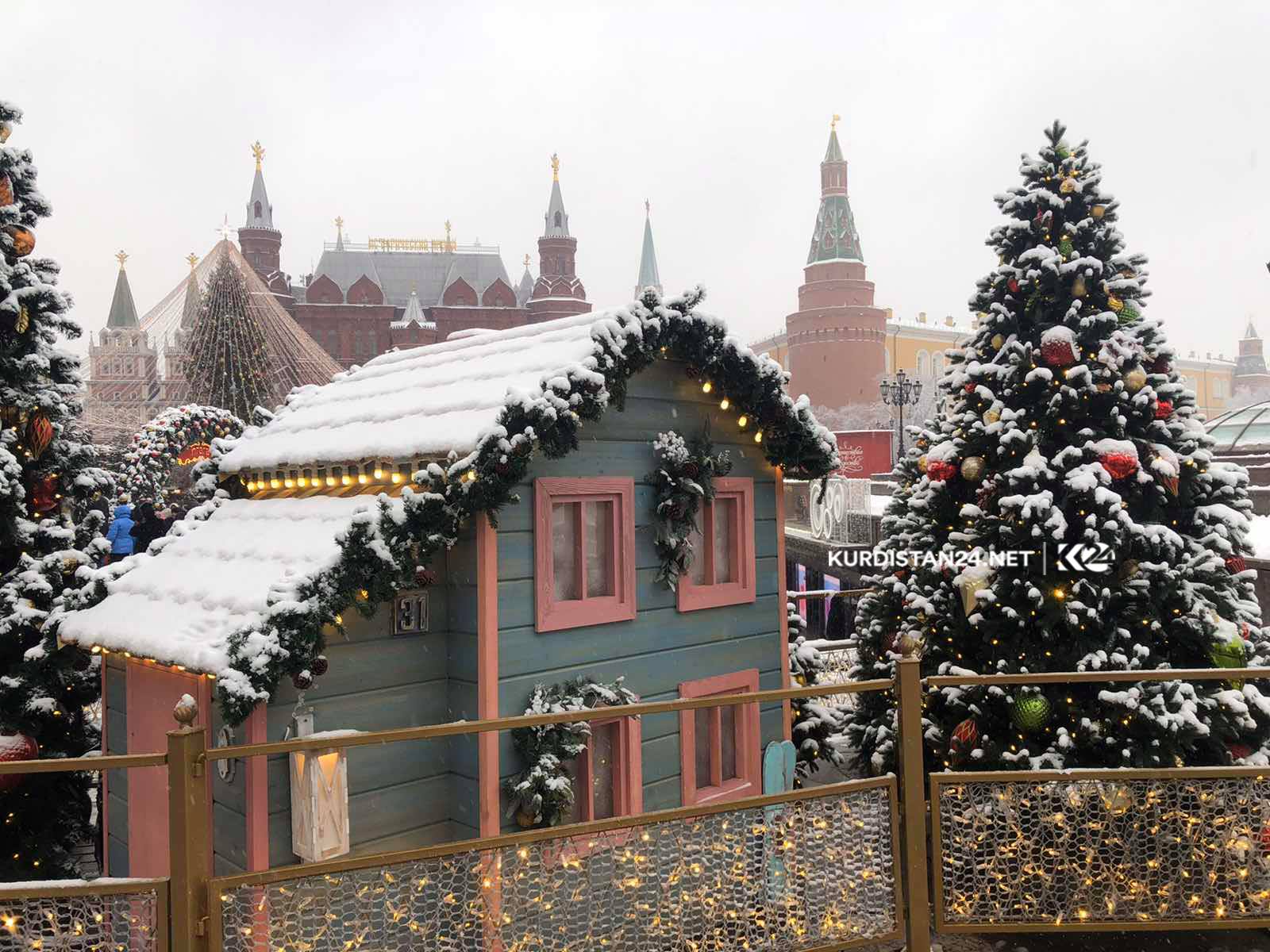PHOTOS: Locals flock as Moscow experiences first significant snowfall of winter