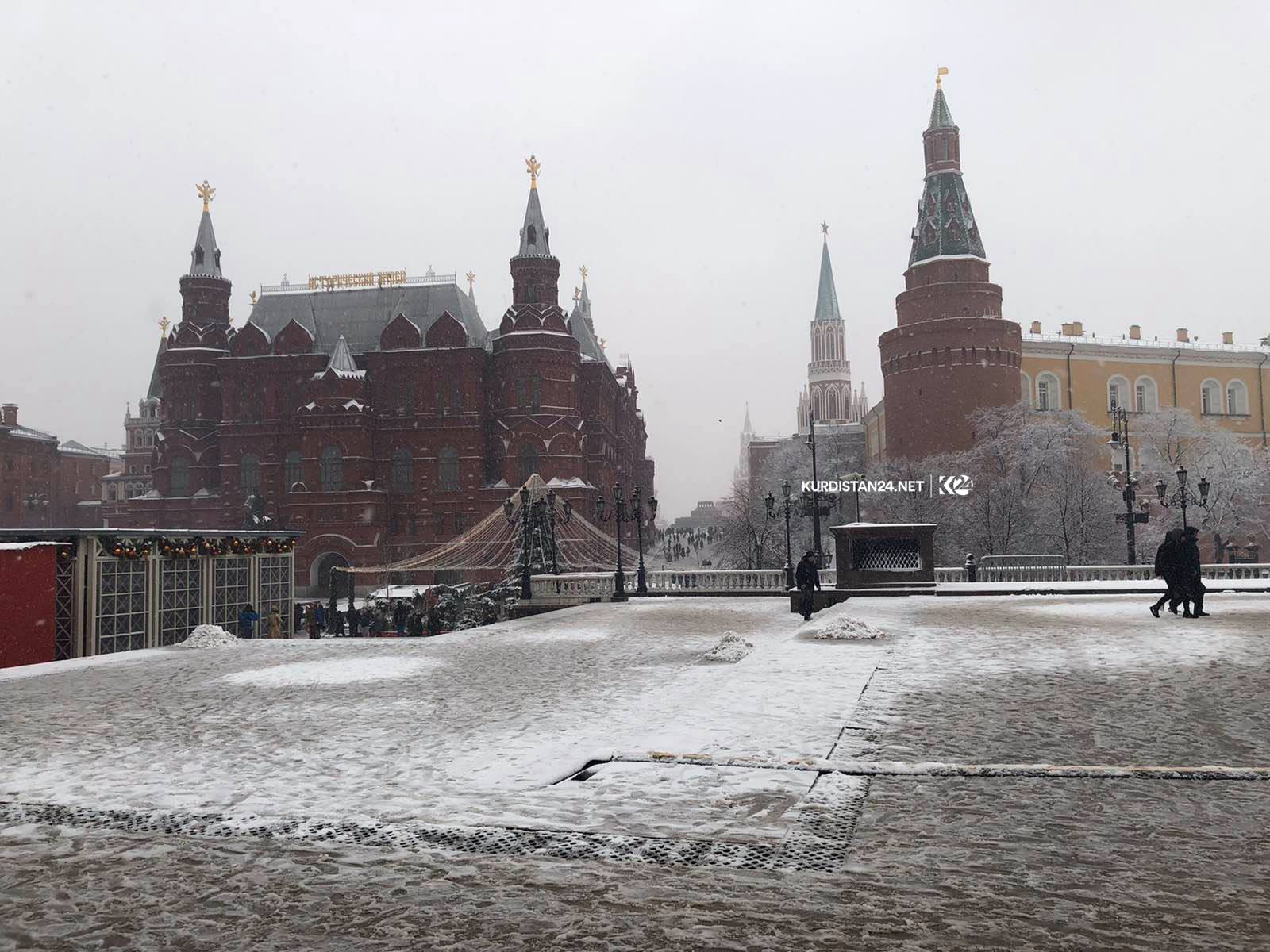 PHOTOS: Locals flock as Moscow experiences first significant snowfall of winter