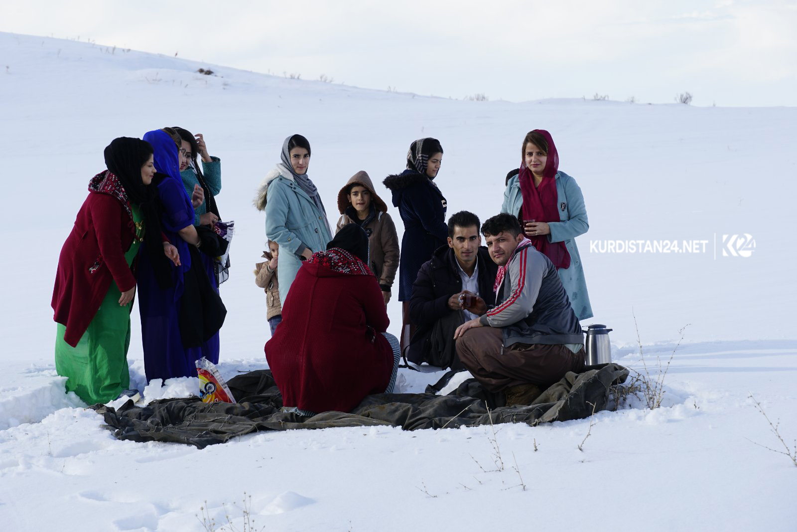 خۆشی و یارییەكانی ناو بەفر 