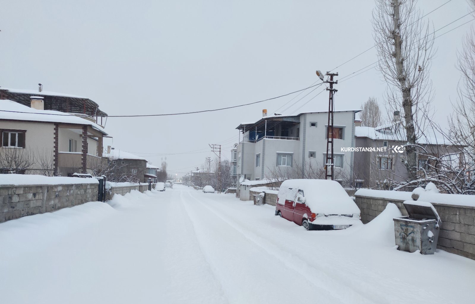 وان بەرگی سپی پۆشی