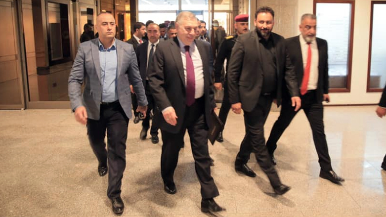 البرلمان العراقي يعقد جلسة استثنائية لتمرير حكومة علاوي