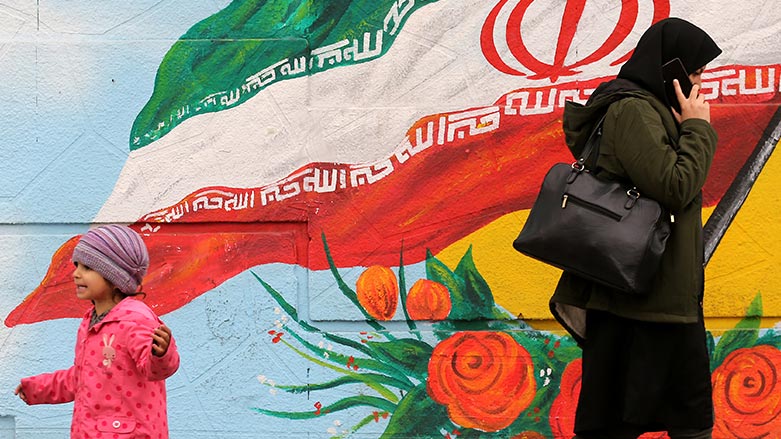 ئێران رووبه‌ڕووی كۆرۆنا ده‌بێته‌وه‌ و به‌رپرسانی باڵای وڵاته‌كه‌ هۆشداری ده‌ده‌نه‌ رووحانی