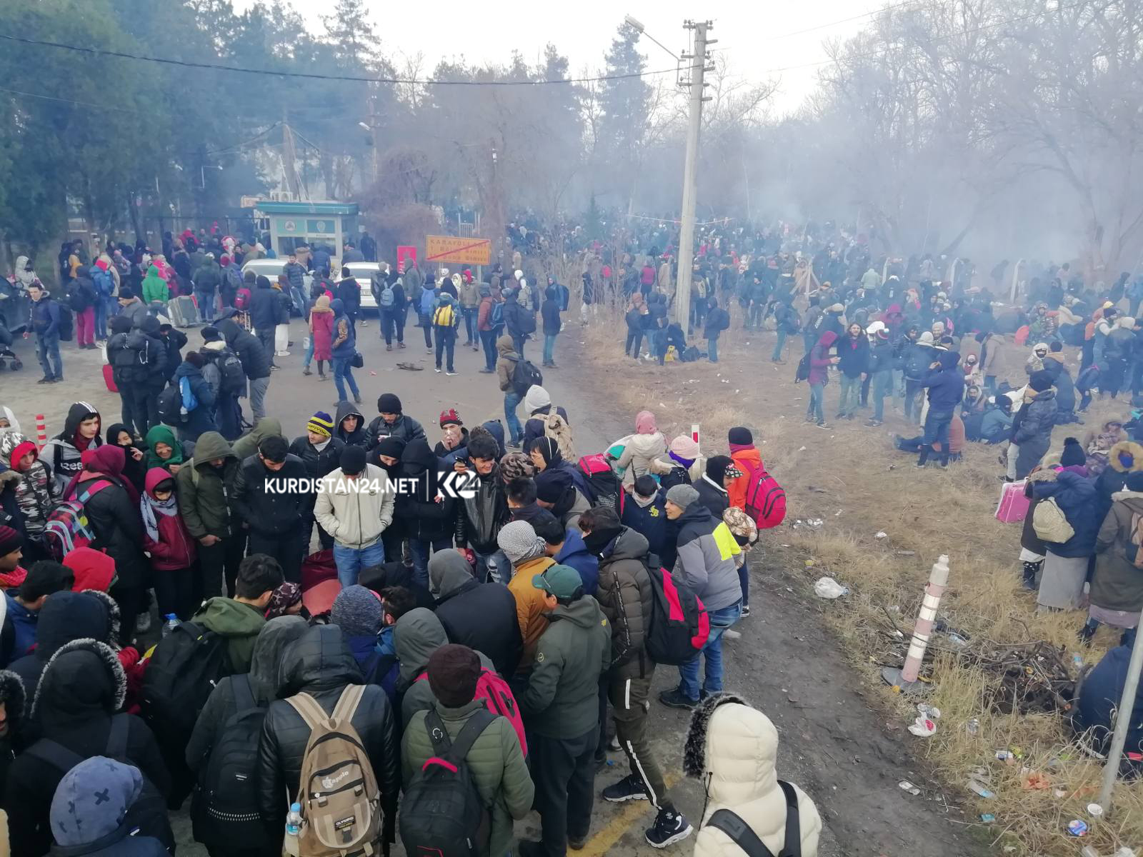 بالصور | اليونان توصد أبوابها بوجه اللاجئين